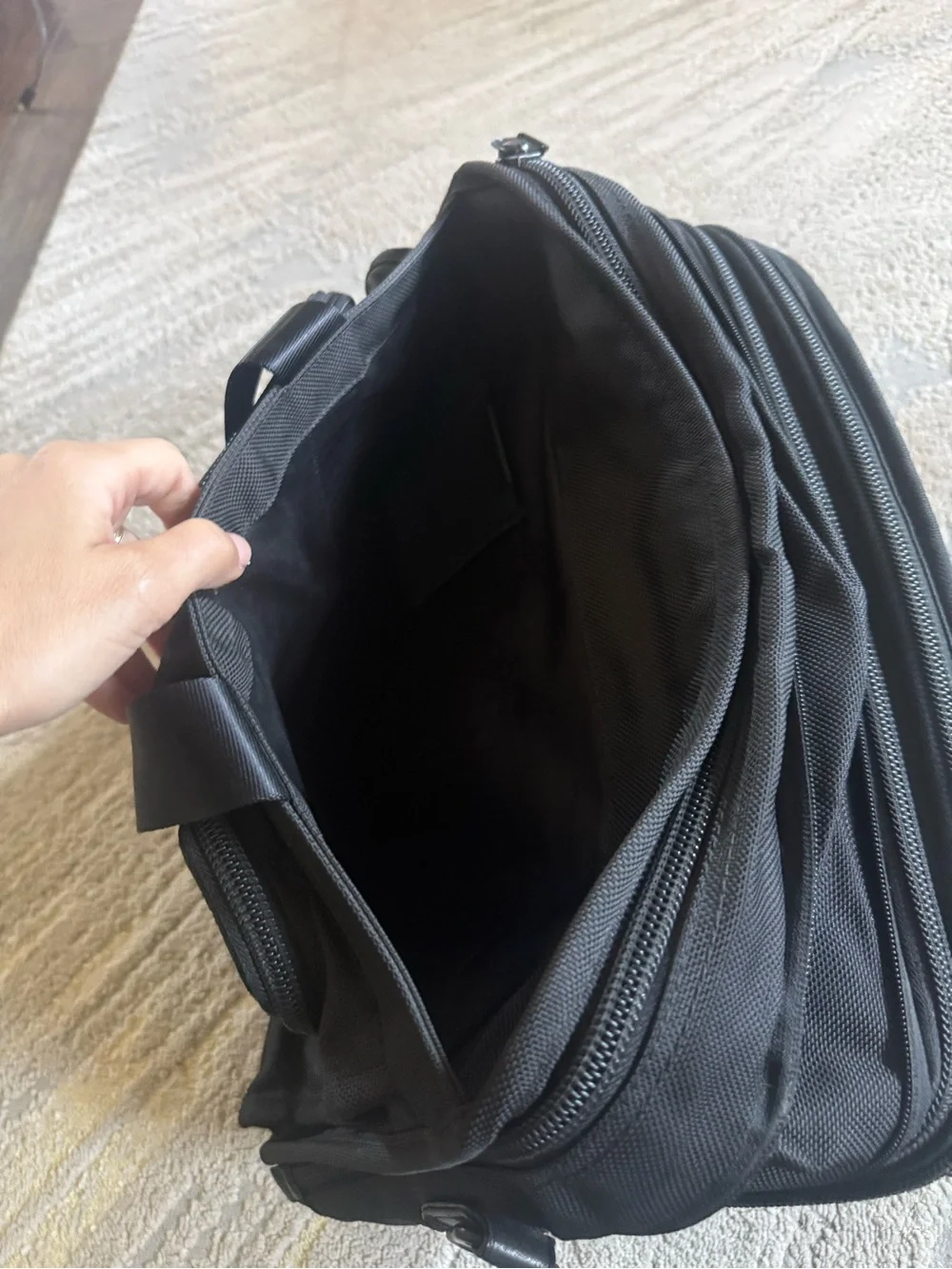 Tumi Alpha 2 T Pass Briefcase 26145DH Black Ballistic Nylon Bag Laptop Sleeve